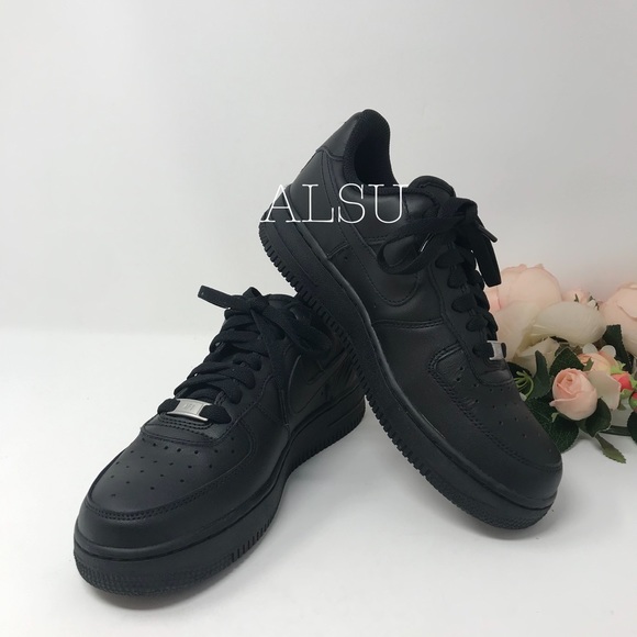 NWT Nike Air Force 1’07 Leather Black W AUTHENTIC - Picture 5 of 8